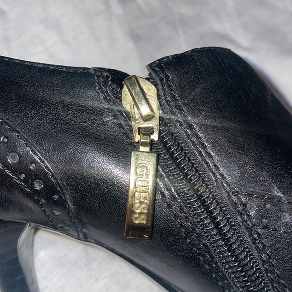 GUESS Heels - Picture 4 of 9